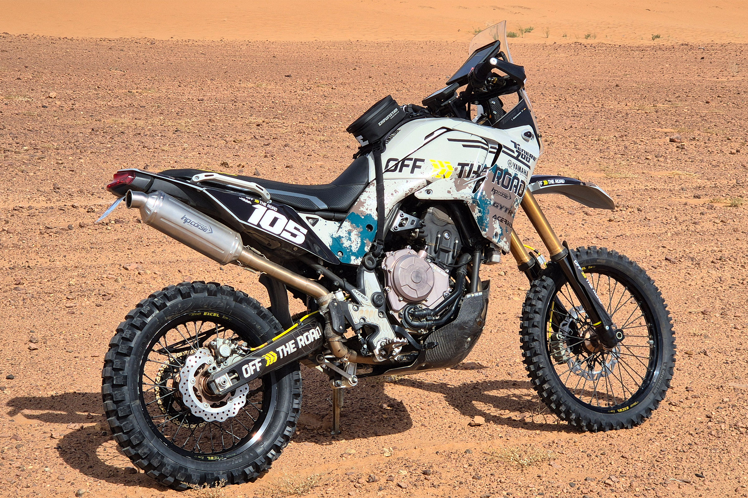 Enduro-Motorrad, Offroad-Bike, Dual-Sport, Knobby-Reifen, Auspuff