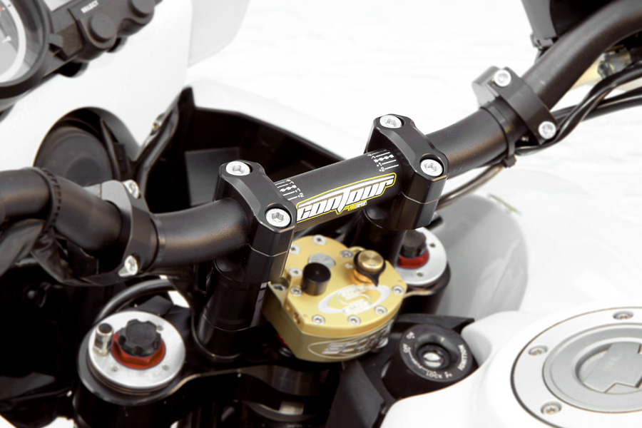 Handlebar Clamps for 22/28mm handlebars Yamaha XT660R/X