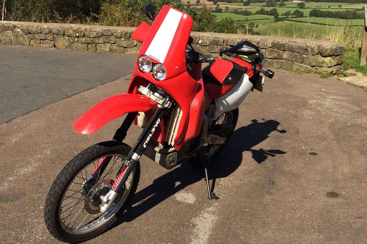 ACERBIS レッド25リットル燃料タンク XR650R 用 ACERBIS レッド25リットル燃料タンク XR650R 用